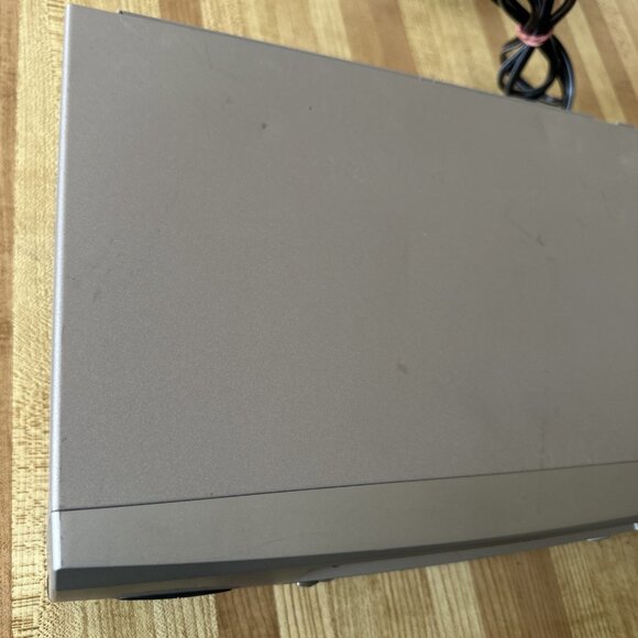 RCA VR546 VR637 VR637HF VCR 4-Head Mono VHS Tape Player AccuSearch No Remote - Picture 3 of 13